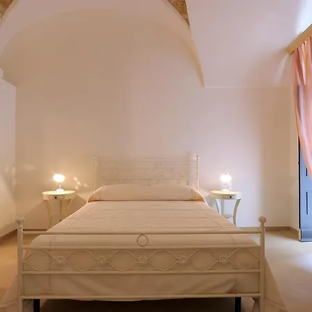 Piazzetta Villani Presicce